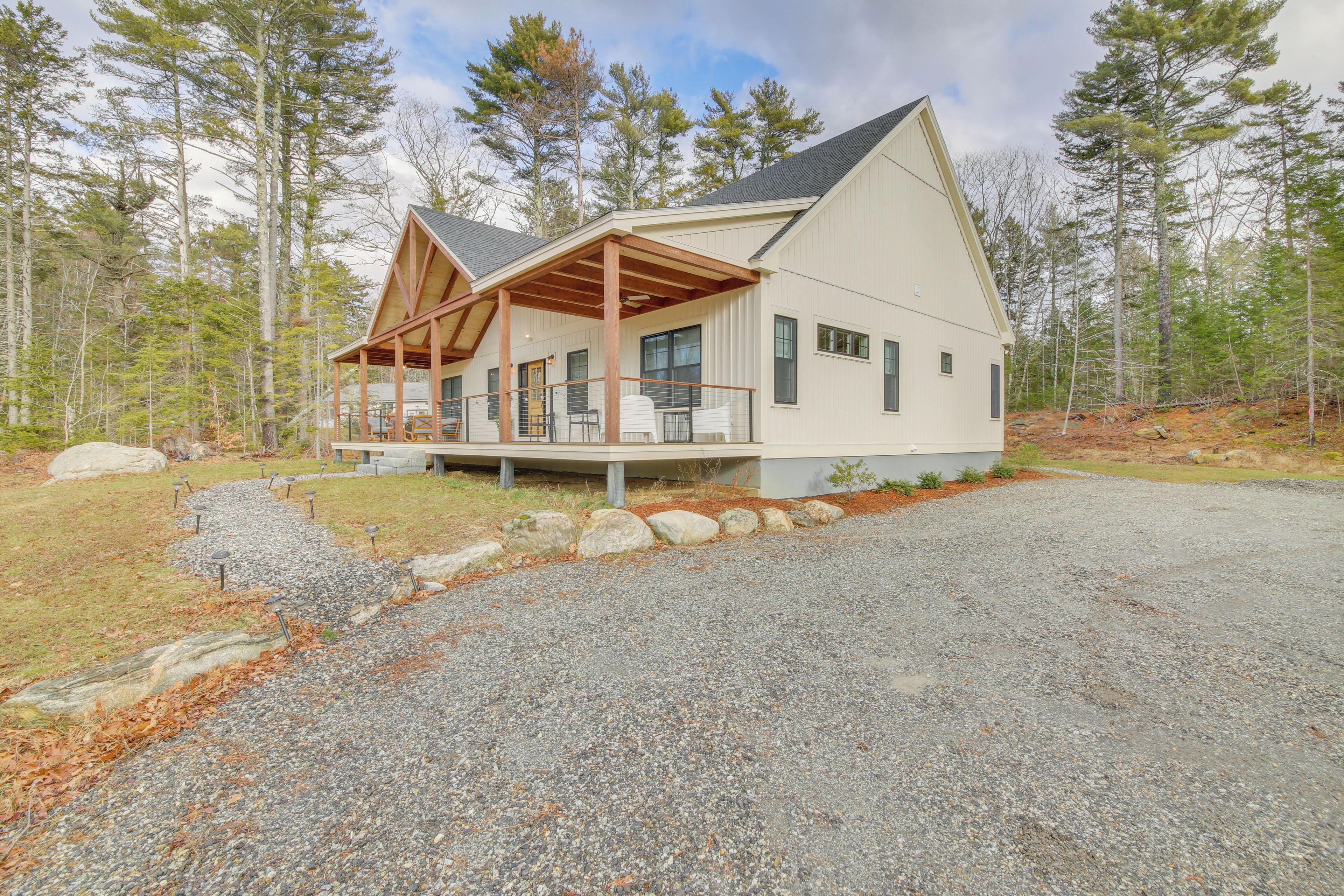 House (3 Bedrooms) | Interior