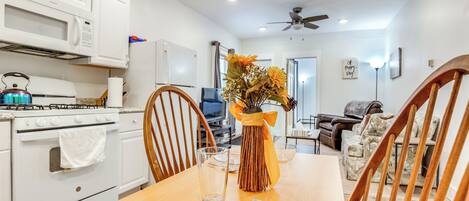 Apartment (1 Bedroom) | Interior