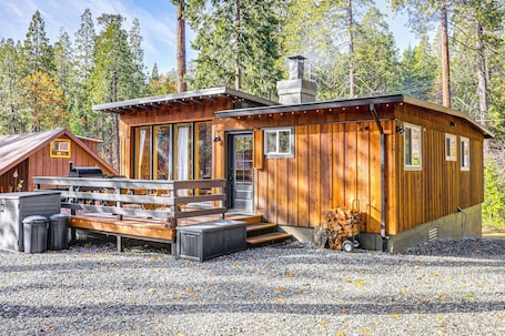 House (3 Bedrooms) | Front of property