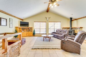 House (3 Bedrooms) | Interior - Hike, Fish & Explore: Family Cabin in Sulphur! (Sulphur)