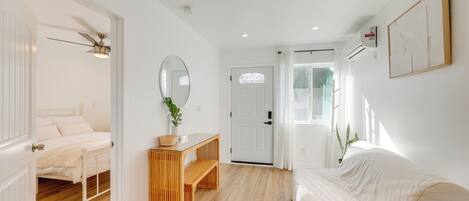 1 dormitorio y ropa de cama