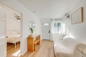 1 dormitorio y ropa de cama