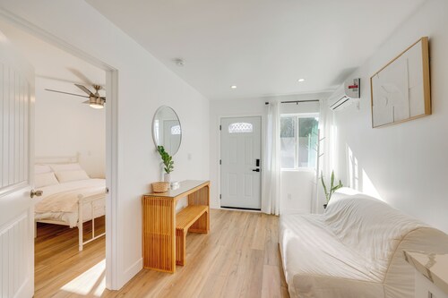 35 Mi to LA: Modern Apartment in Chino!