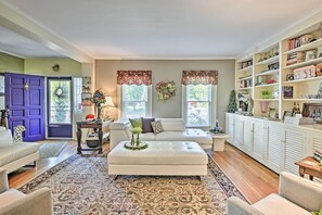Talo (Multiple Bedrooms) | Sisätilat