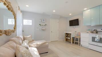 Apartment (1 Bedroom) | Interior