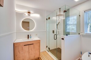 Interior - Mountain-view Gem w/ Community Perks in Dillard! (Dillard)