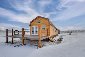 Interior - Near Hunting: Cozy Cabin w/ Deck in Grass Range! (Grass Range)