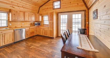 Near Hunting: Cozy Cabin w/ Deck in Grass Range!