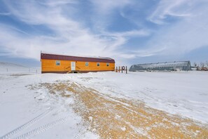 المنشأة من الداخل