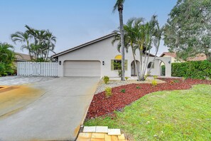 House (3 Bedrooms) | Interior - 4 Mi to Ocean: Bonita Springs Oasis w/ Heated Pool (Bonita Springs)