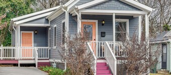 1 Mi to Dtwn: Home w/ Backyard in Raleigh!