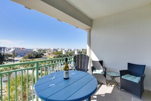 Interior - Walkable Condo w/ View Btwn Rosemary & Alys Beach! (Panama City Beach)