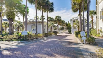 Apartment (0 Bedroom) | Interior