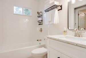 Cottage (3 Bedrooms) | Interior