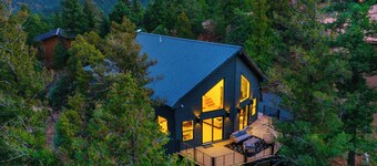 Sierra Blanca Views: New-build Cabin in Ruidoso