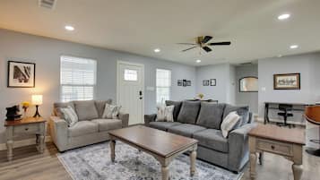 Cottage (3 Bedrooms) | Interior