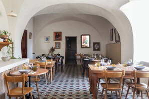Dining room - PANTOUFLE (Marsanne)