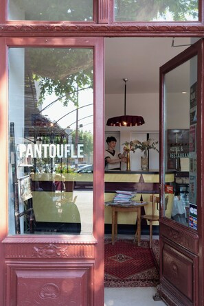Bar (on property) - PANTOUFLE (Marsanne)