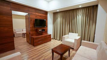 Suite | Living area