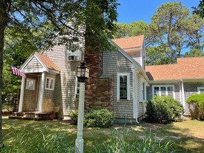 Exterior - Cozy Bungalow Close to Downtown! (Harwich)