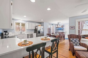 Fridge, microwave, oven, stovetop - Cozy Bungalow Close to Downtown! (Harwich)