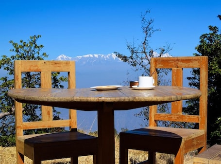 Vista da propriedade. Thikalna Himalayan Retreat