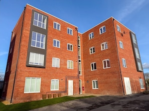 Executive Apartment, Ensuite | Exterior - Katrina Suite (Boston)