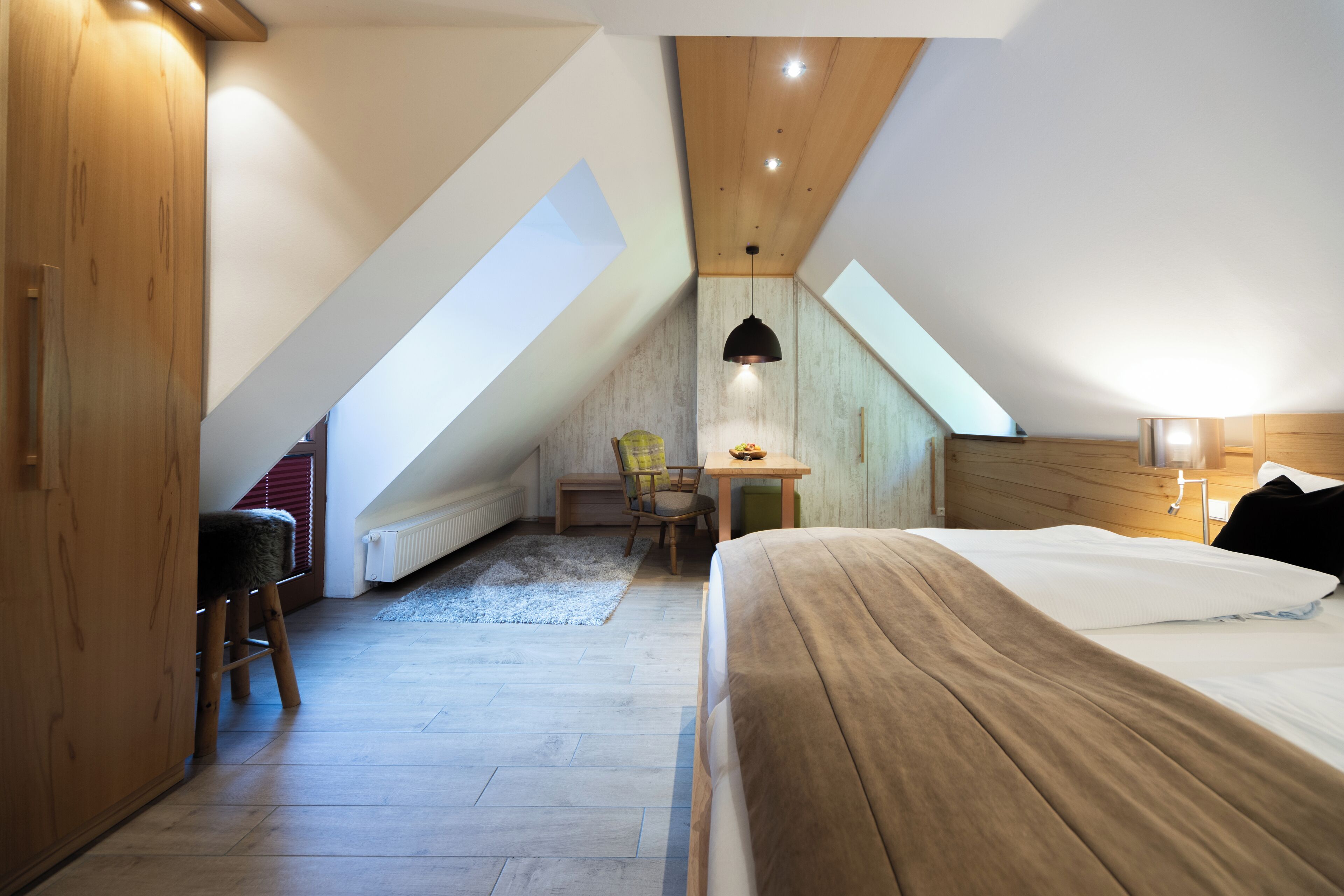 In-room safe, free WiFi, bed sheets