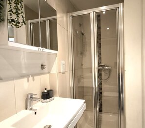 Bathroom - AS APARTMENT HOLIDAY (London)