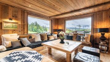 Télévision, cheminée