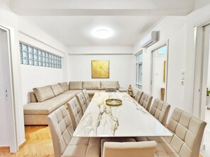 Dining - Athens Divas Spirit Suite (Athina)