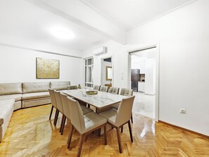 Dining - Athens Divas Spirit Suite (Athina)