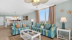 Living area - Pelican 1218 2 Bedroom Home (Destin)