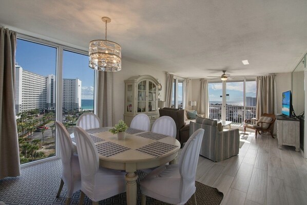 Condo, 3 habitaciones | Interior