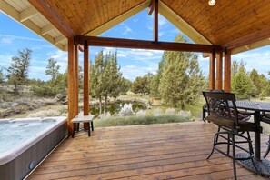 House, 4 Bedrooms | Outdoor dining