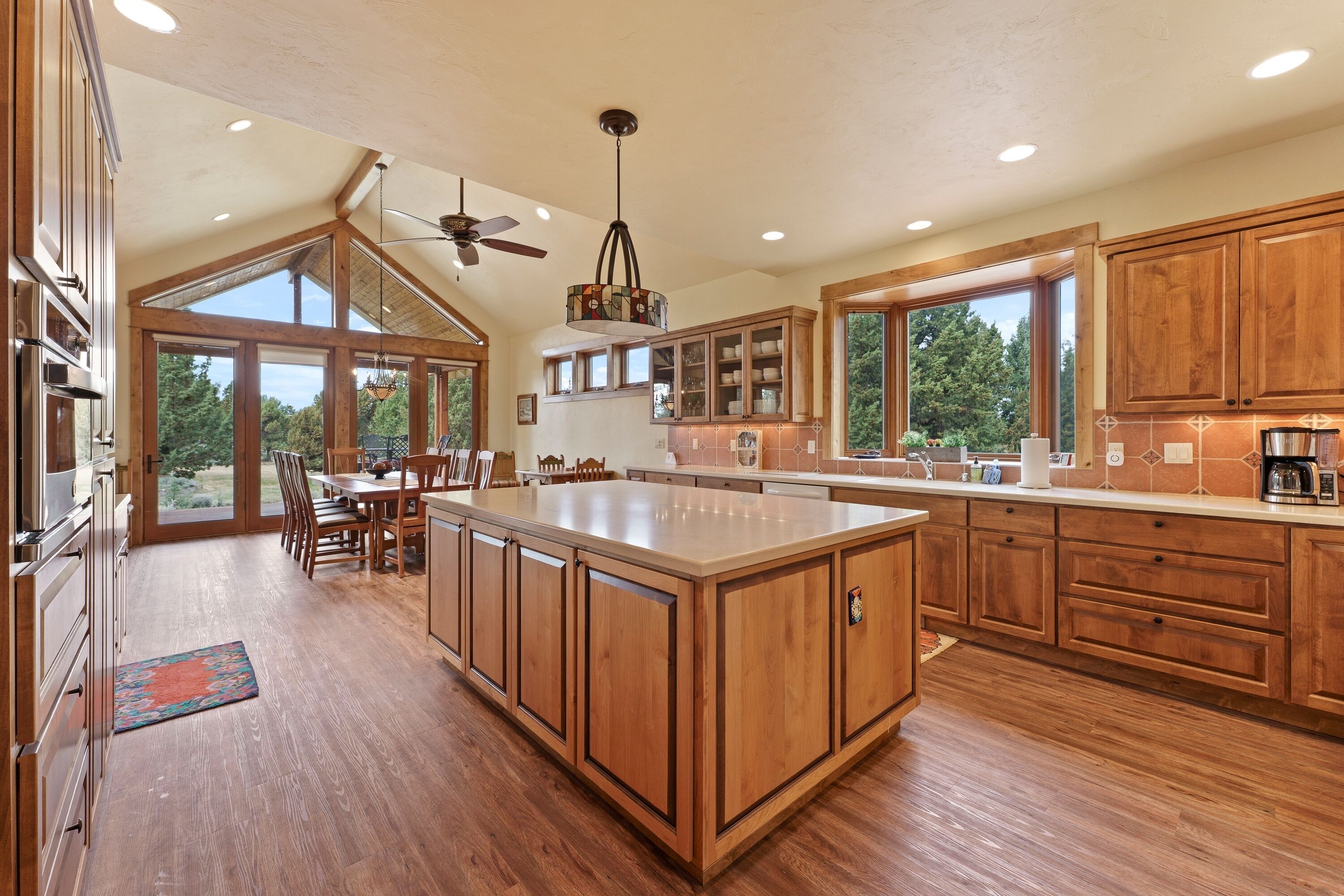 House, 4 Bedrooms | Private kitchen | Fridge, oven, coffee/tea maker, toaster