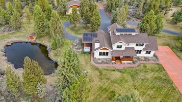 House, 4 Bedrooms | Exterior