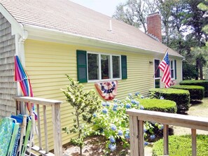 Property grounds - Family Tides Ridgevale Beach Getaway! (Chatham)