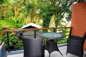 Apartment, 1 Bedroom, Hot Tub | Balcony