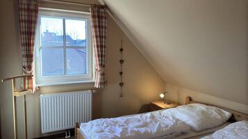 3 bedrooms, individually furnished