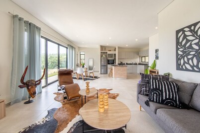 Work. Relax. Thrive. Your Digital Nomad Retreat in Serenity Hills