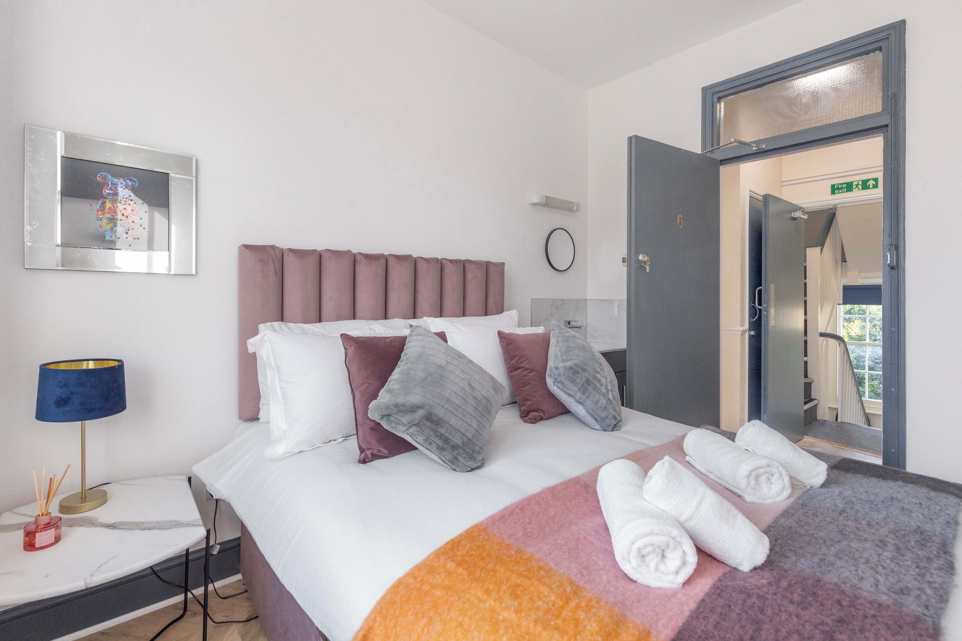 8 bedrooms, iron/ironing board, WiFi, bed sheets