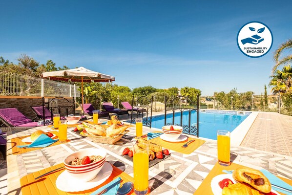 Villa | Pool | Innenpool, Außenpool