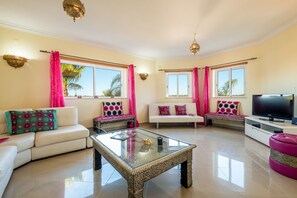 Villa | Living area - Villa Culebra for 7 People (Albufeira)