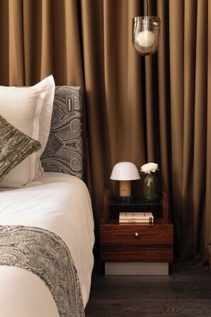 Apartment | 1 bedroom, laptop workspace, iron/ironing board, bed sheets - Palais Bourbon Hotel - Room 42 - 2P - Invalides (Paris)