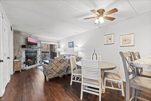 Signature Condo, 2 Bedrooms, Fireplace, Mountainside | In-room dining - Hilltop Paradise (Gatlinburg)