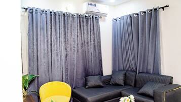 Estudio, 1 habitación, para fumadores | Sala de estar