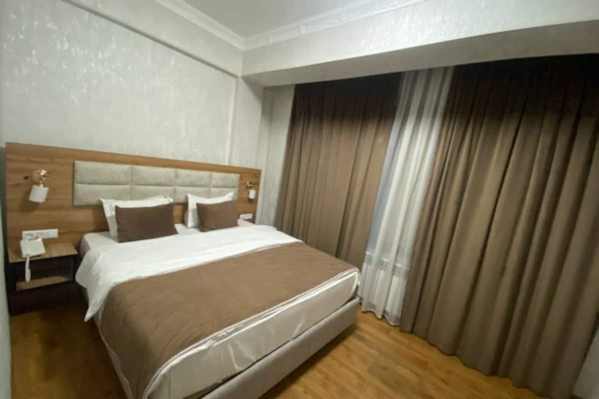 Soundproofing, free WiFi