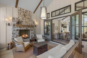 Interior - Hemlock Mist - Newly Constructed Home on Sparkling Lakes (Highlands)