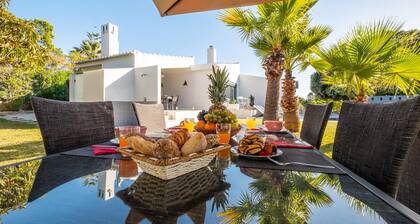 Villa in Alvor for 8 People